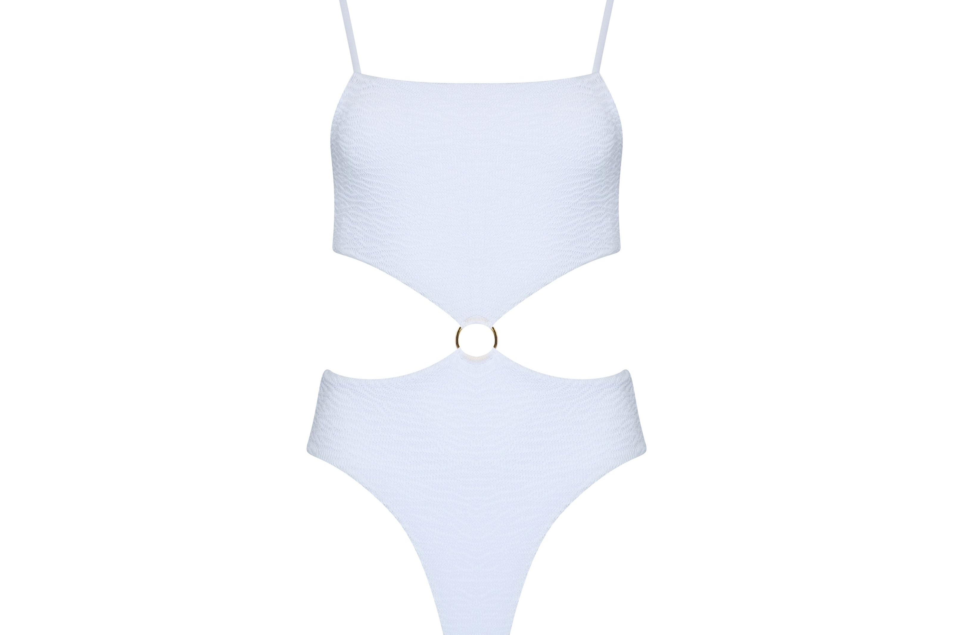 Shine bright in our Athena. Elegant and comfortable, it's perfect for a day of sun, sand, and relaxation.
